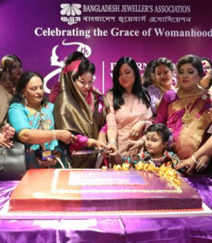 3 women entrepreneurs receive BAJUS Women Award-2022